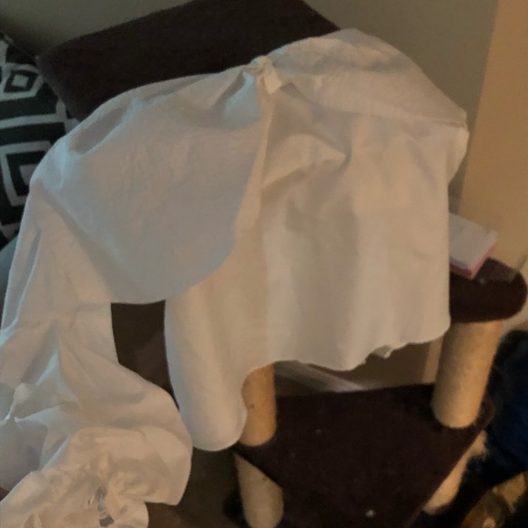 White bow top shoulder-less and flare! xL - Picture 4 of 4